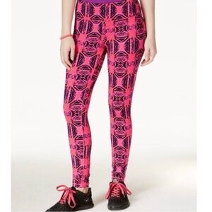 Material Girl Active Hot Pink Mandala Tribal Print Stretch Yoga Leggings M